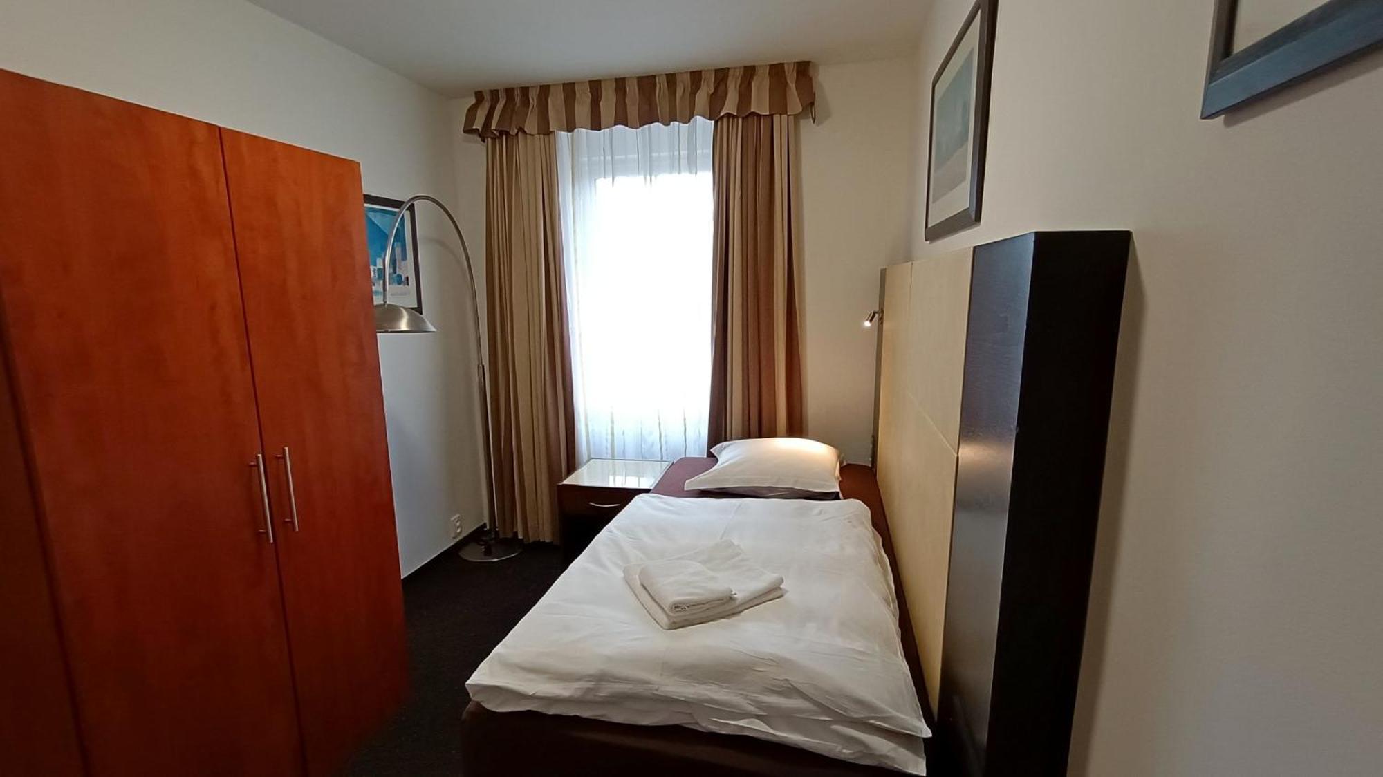 Apartments Gato Karlovy Vary Dalovice 外观 照片