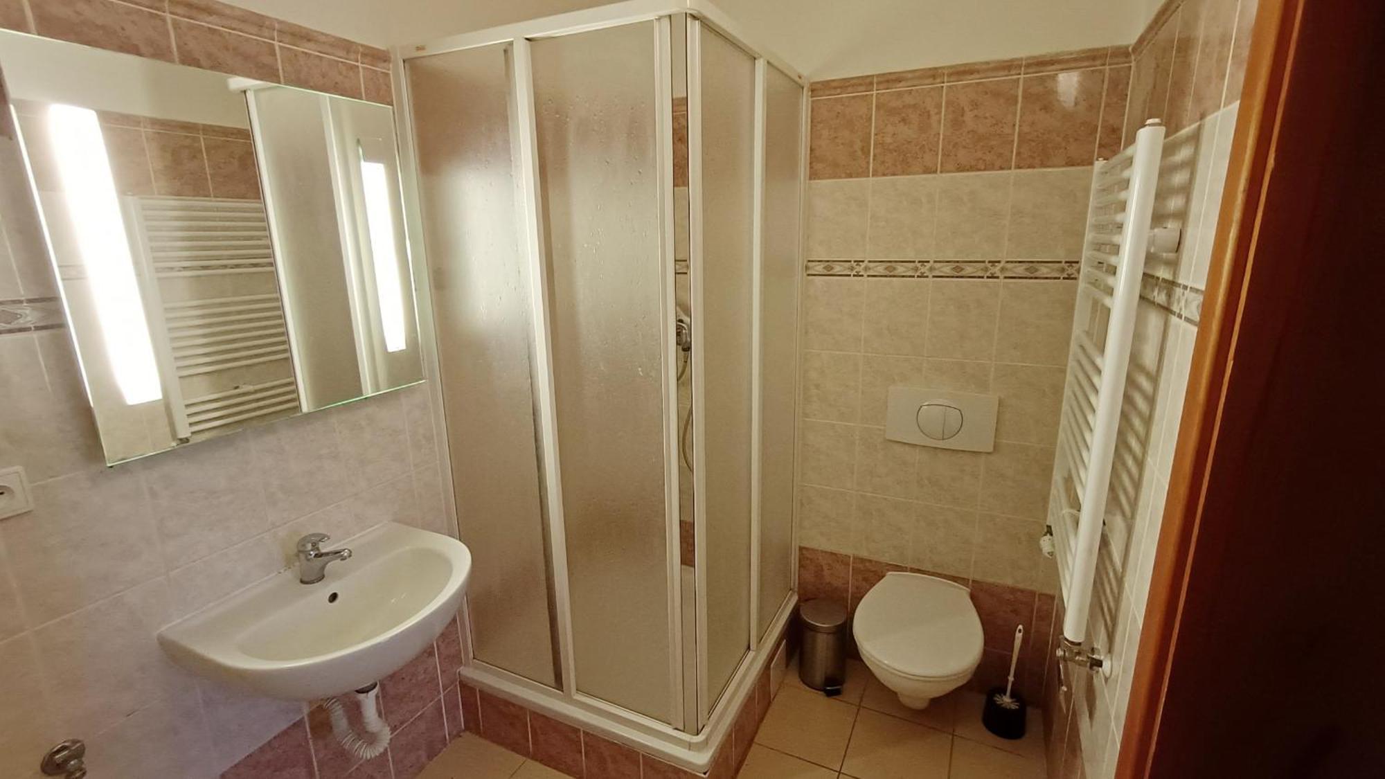Apartments Gato Karlovy Vary Dalovice 外观 照片