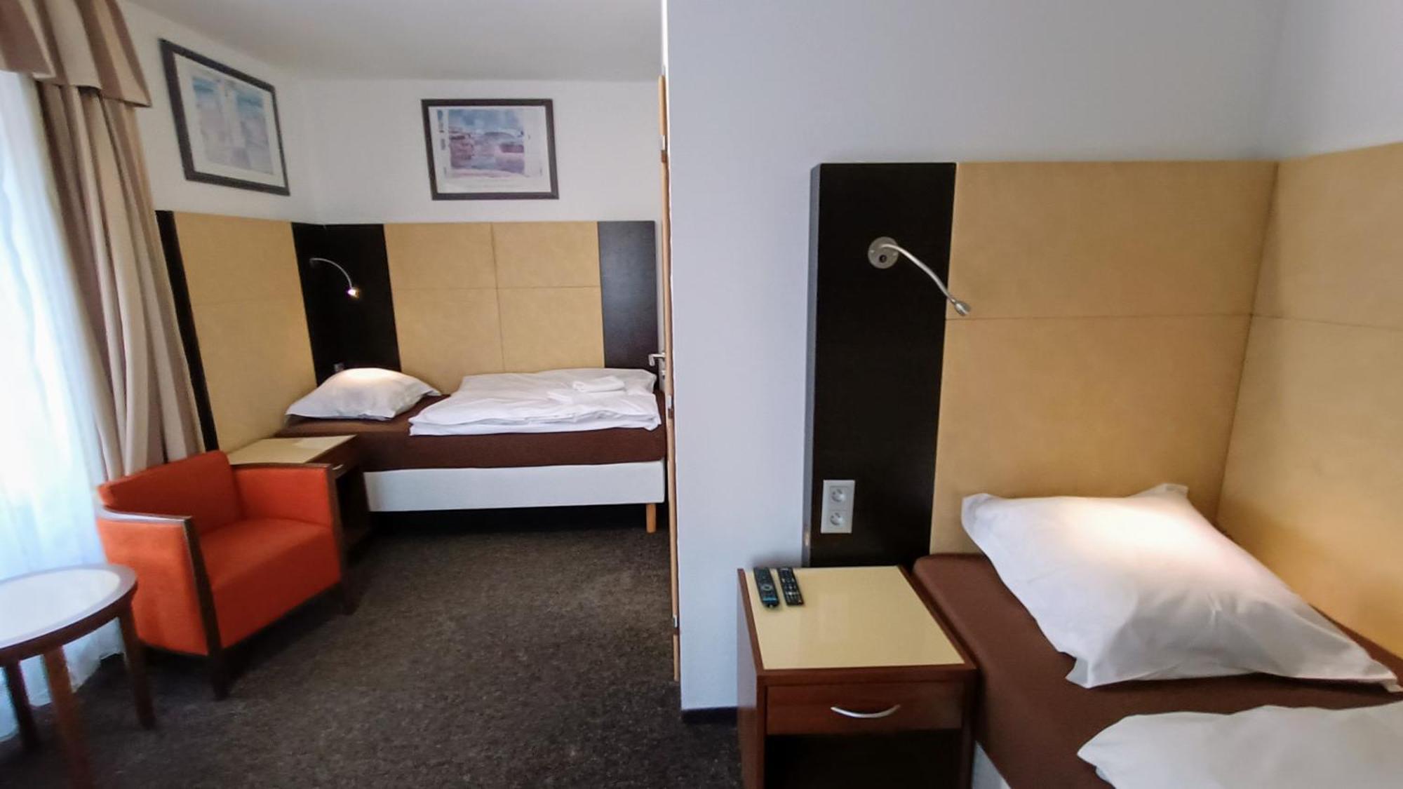 Apartments Gato Karlovy Vary Dalovice 外观 照片