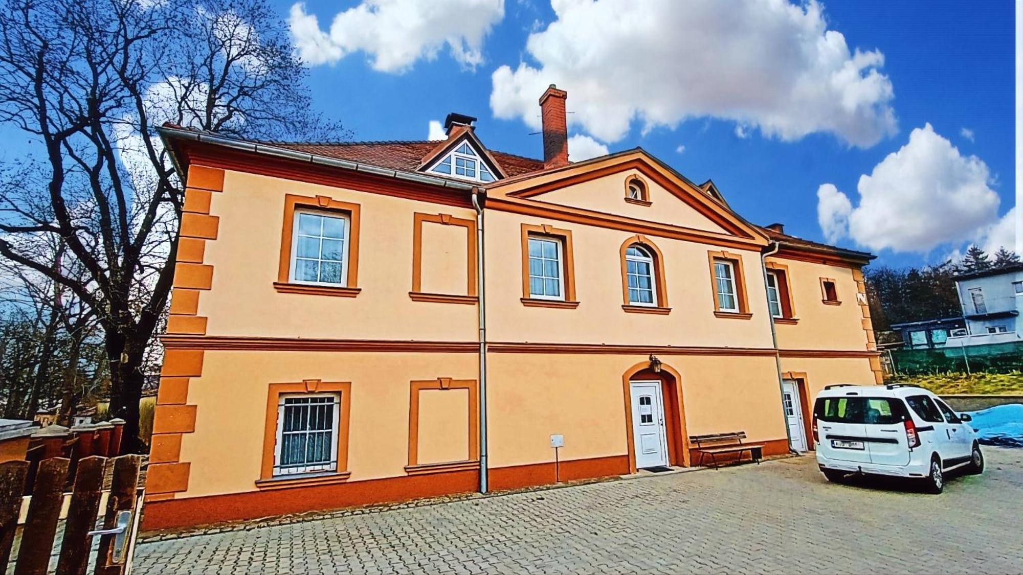 Apartments Gato Karlovy Vary Dalovice 外观 照片